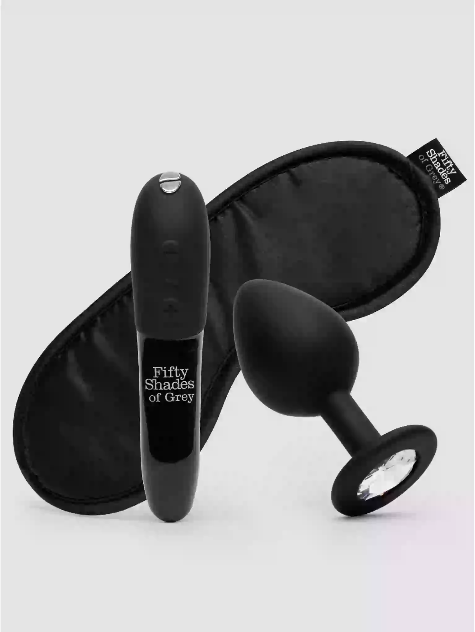 Black羞辱玩具套装，包括棒和眼罩，带有'Fifty Shades of Grey'标志。