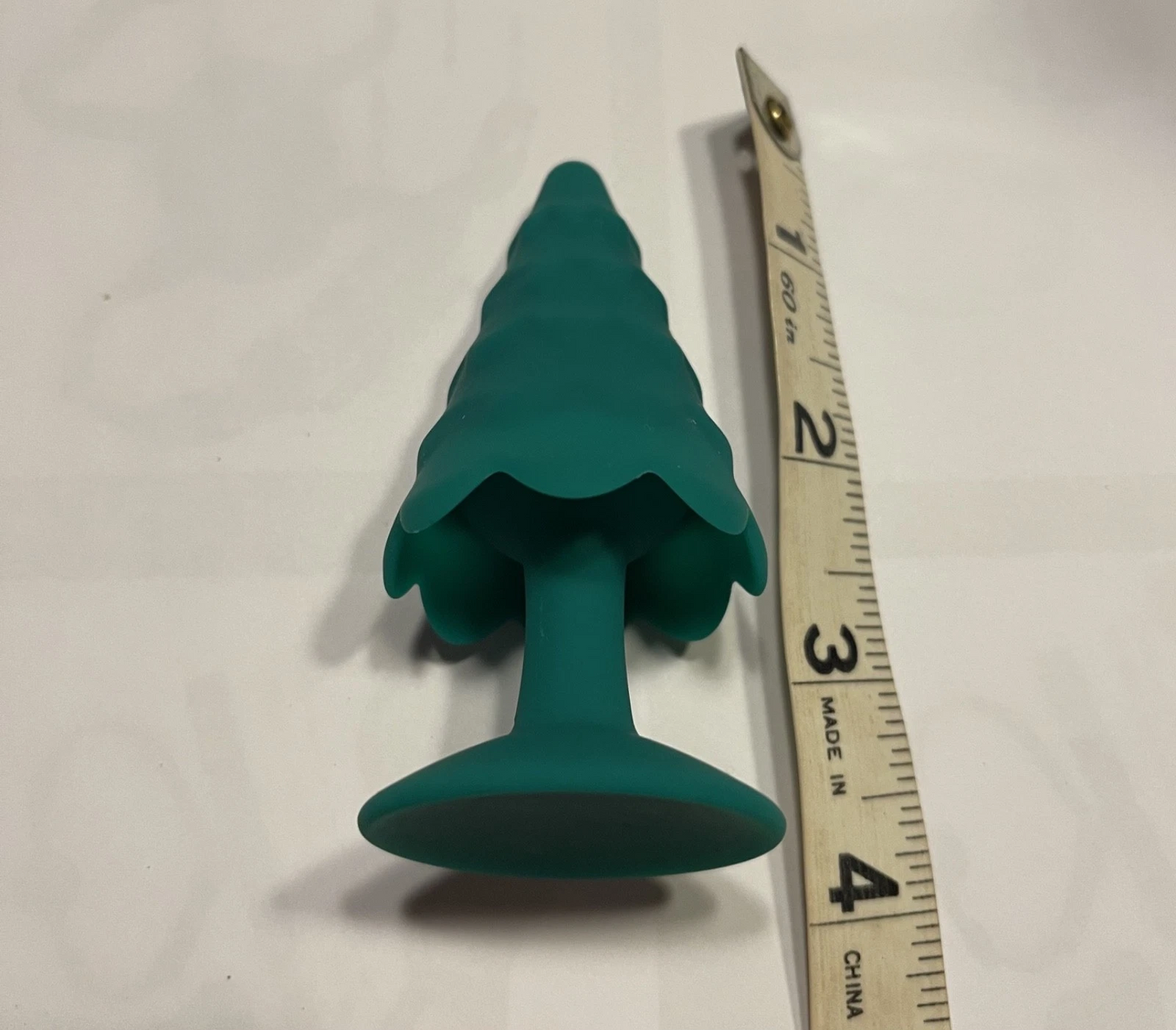 Silicone jeweled anal plug – training and pleasure toy, body-safe adult sex accessory for anal stimulation, decorative gem design